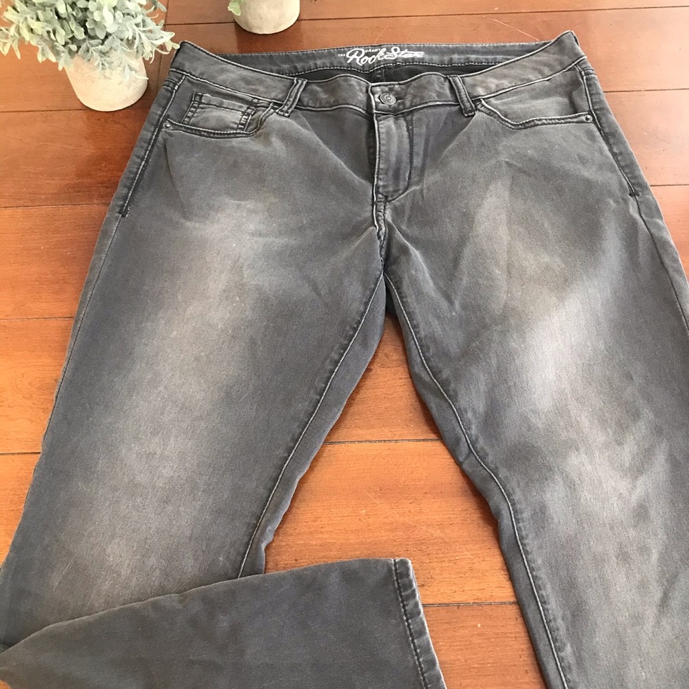 Old Navy Rockstar Jeans, size 18